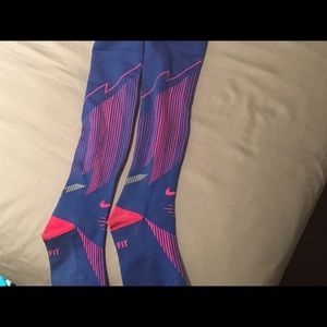 Nike Accessories - Nike women’s compression socks size small Nike Accessories - Nike women’s compression socks size small